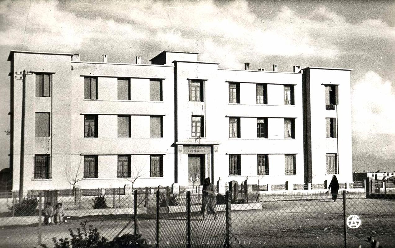 Burdeau 506- Gendarmerie COLLECTION DES AMIS DE ND DE SANTA CRUZ.jpg